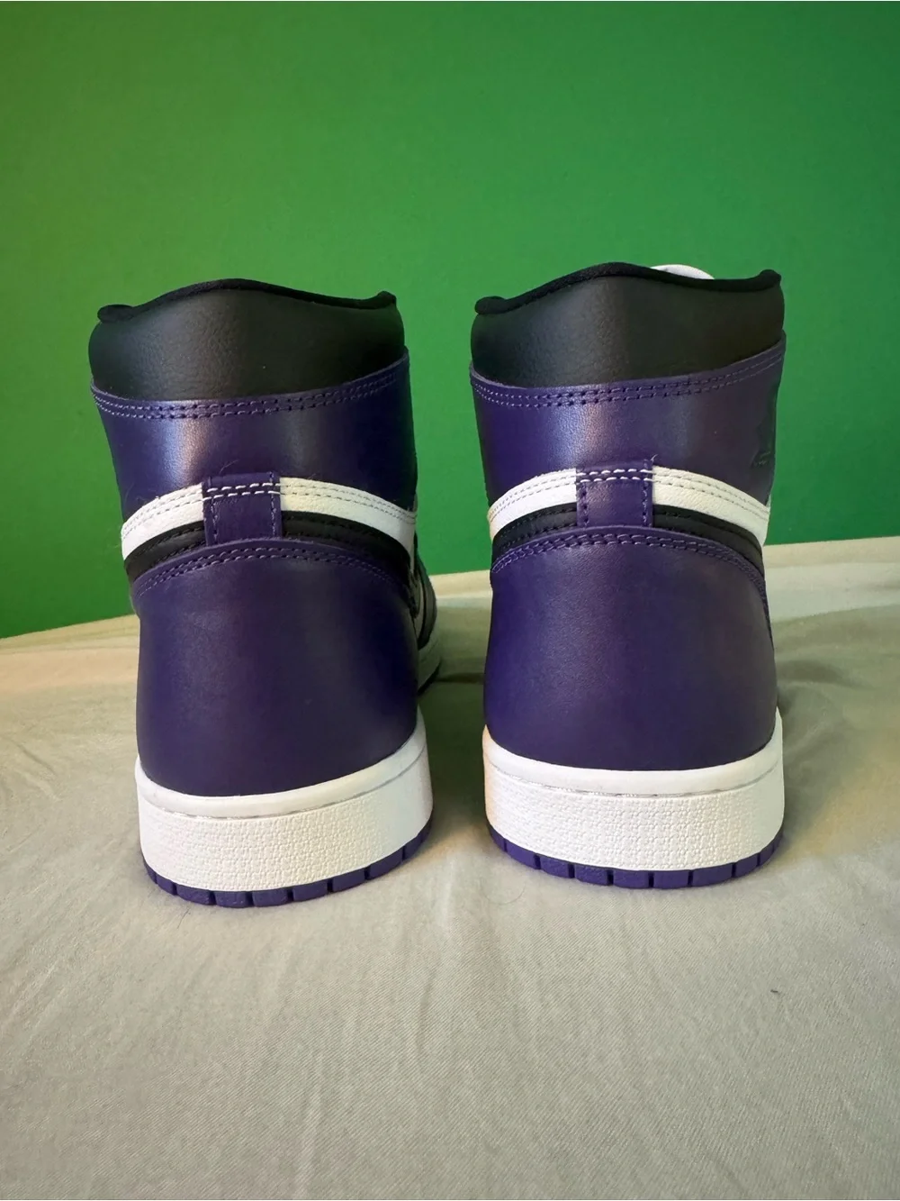 Jordan 1 high court purple size 10.5